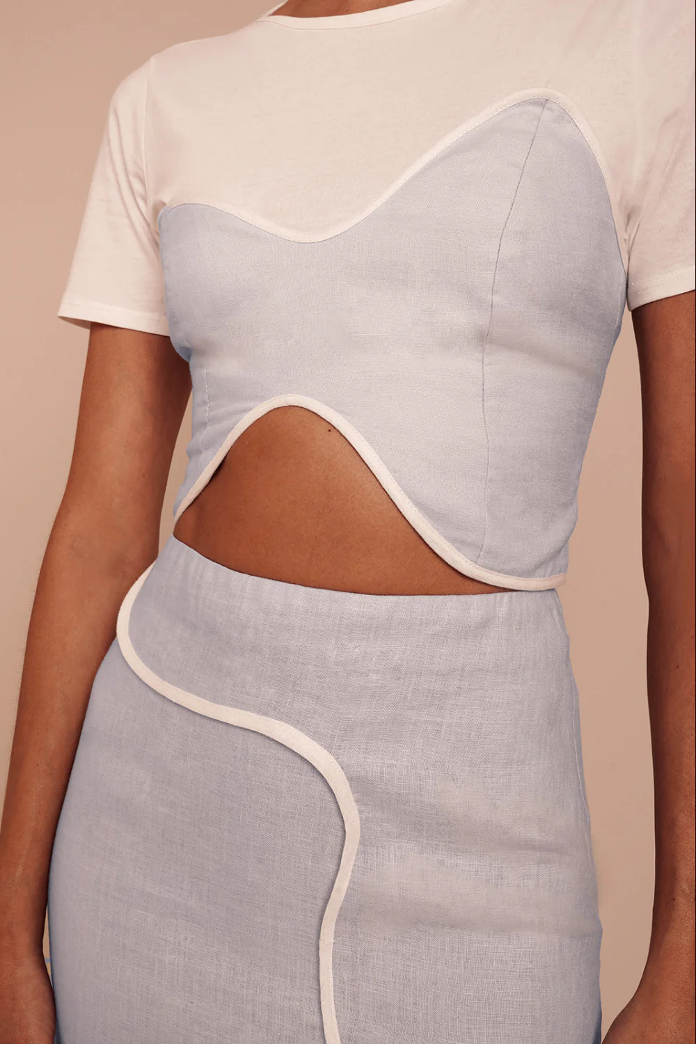 WOMEN'S TOPS